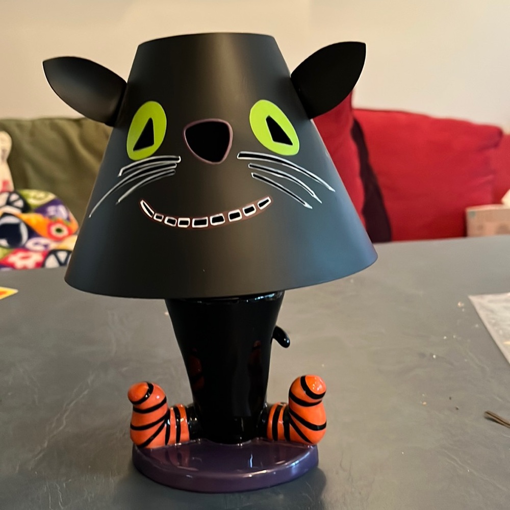 Black cat candle lamp